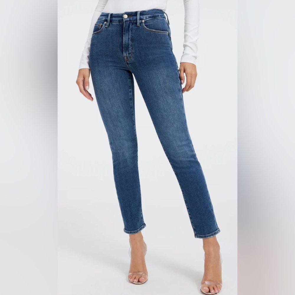 Good American Classic Slim Straight Skinny Jeans